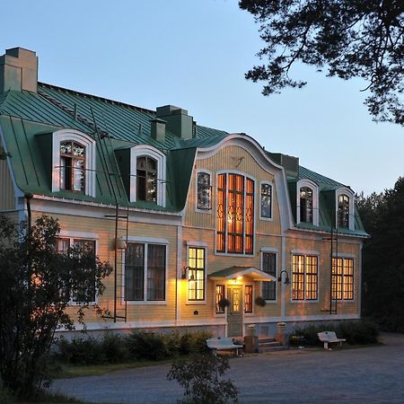 Maentyluodon Hotelli Пори Екстериор снимка